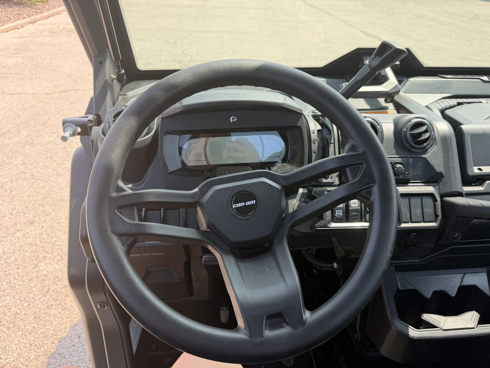 2023 Can-am Defender Ltd Cab Hd 10 alt