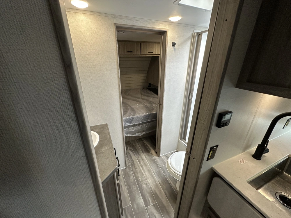 2022 Keystone Rv Passport 252rd alt