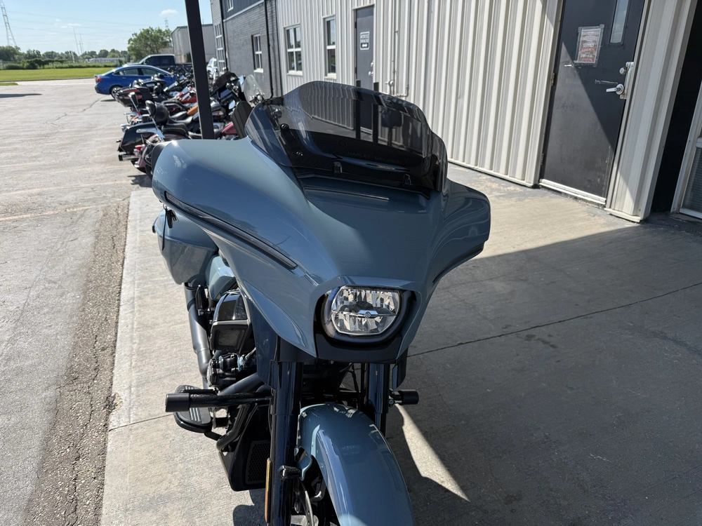 2024 Harley-davidson Street Glide alt