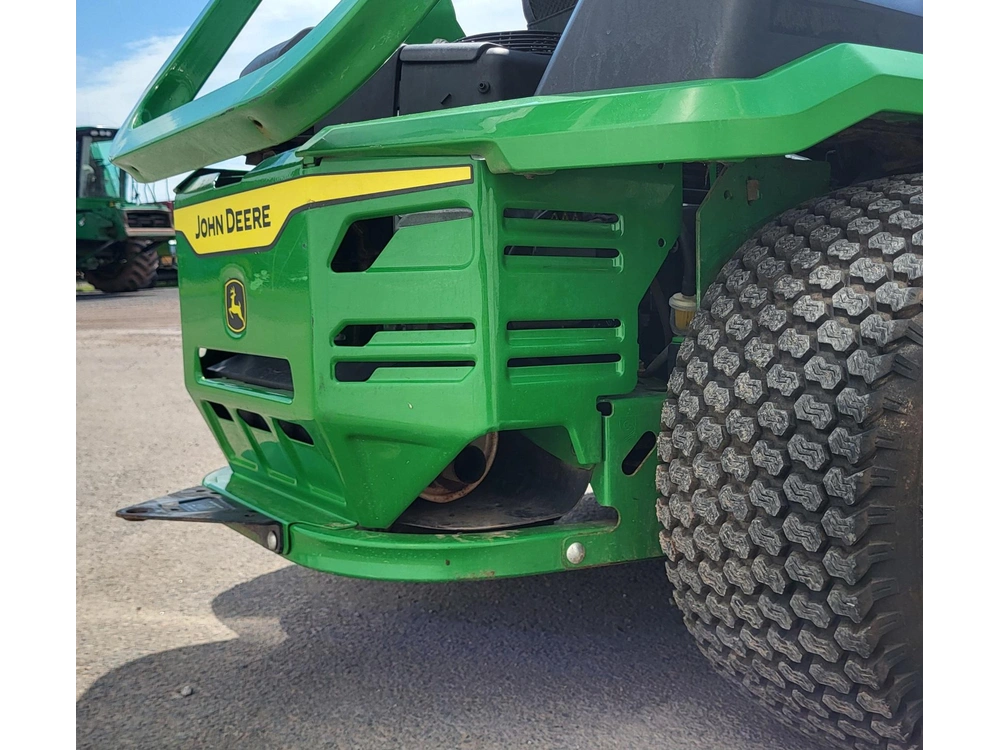 2022 John Deere Z545r alt