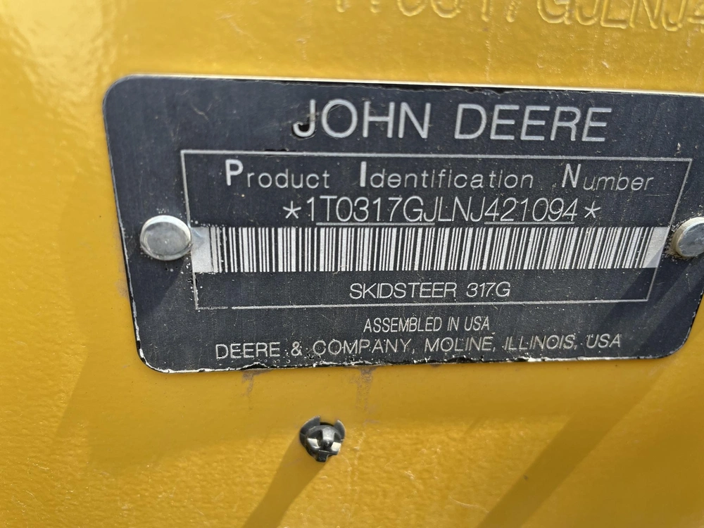 2022 John Deere 317g alt