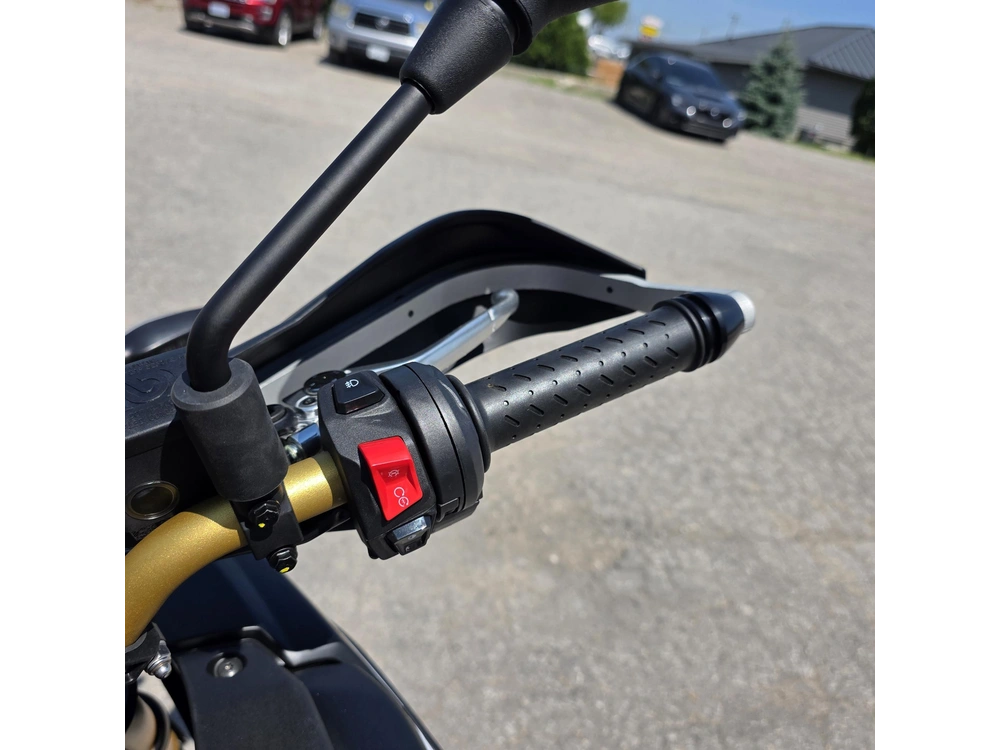 2027 Aprilia Tuareg 660 Rally alt