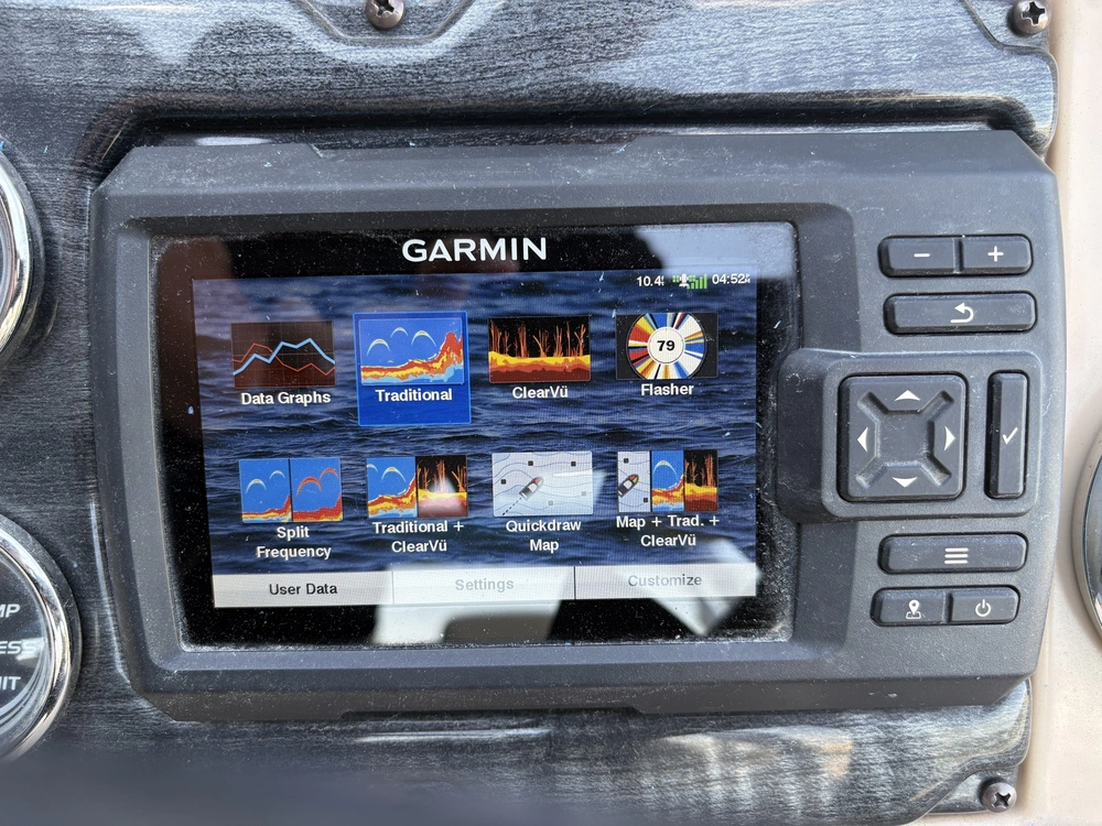 2020 Avalon Venture 1875 Cruise Rear Bench alt