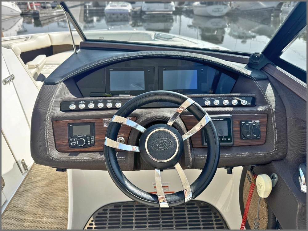 2018 Cobalt Boats R30 alt