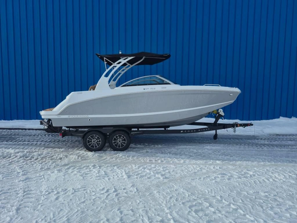 Four Winns Hd3 4.5l/b3 Dts 2026 alt