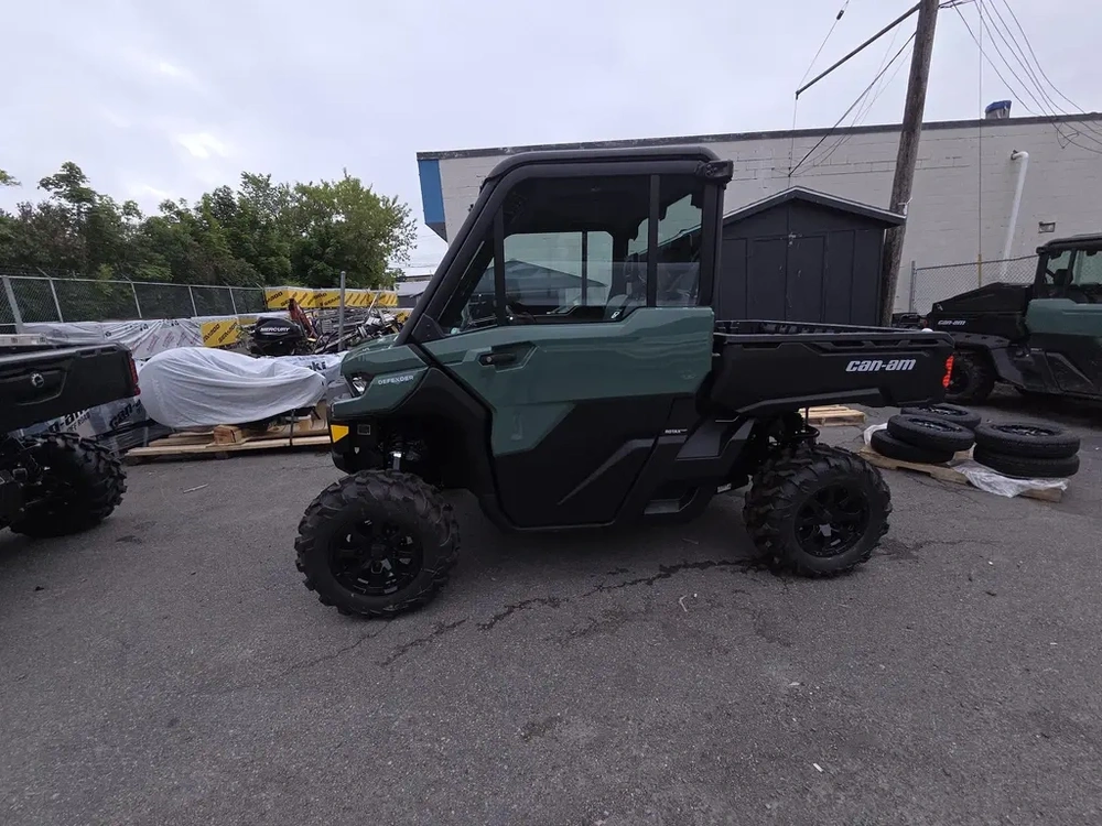2026 Can-am Defender Dps Cab Hd10