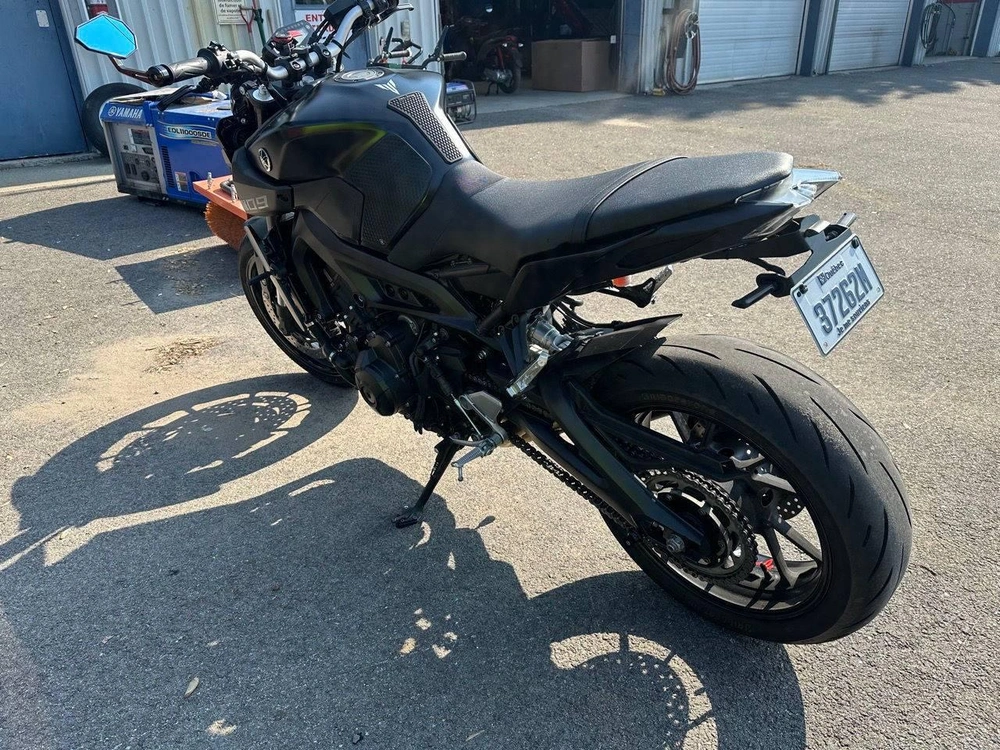 2020 Yamaha Mt-09 alt