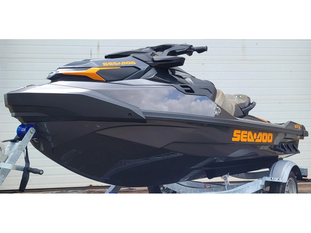 2023 Sea-doo Gtx 170 alt