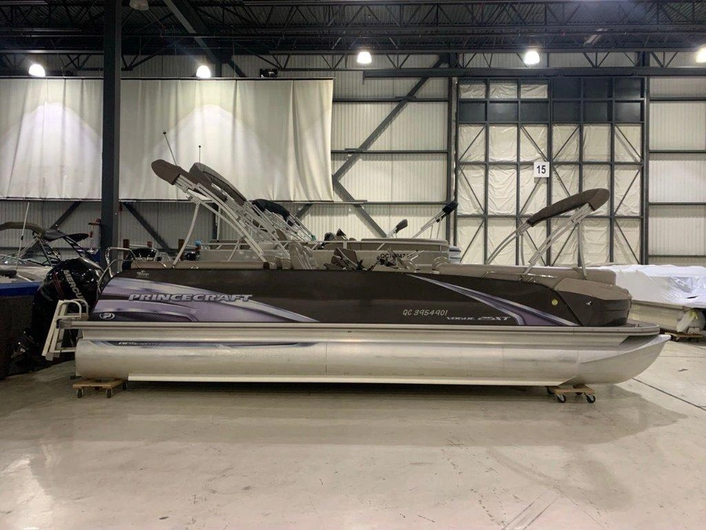 2013 Princecraft Vogue 25 alt