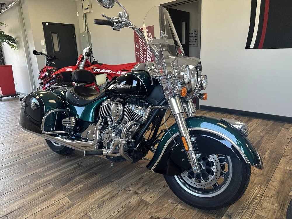 Indian Motorcycle Springfield 2019 alt
