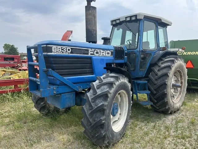 Ford 8830 1993