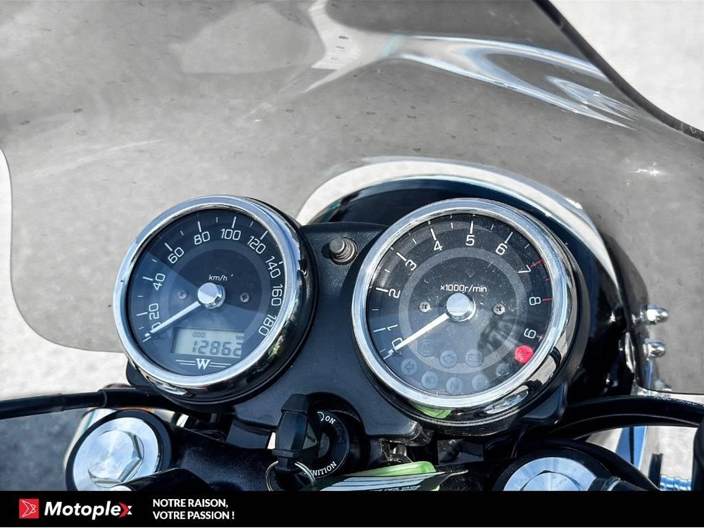 2022 Kawasaki W800 alt