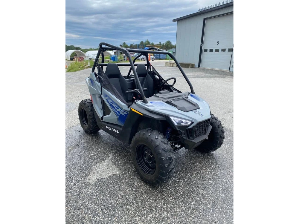 2025 Polaris Rzr 200 alt