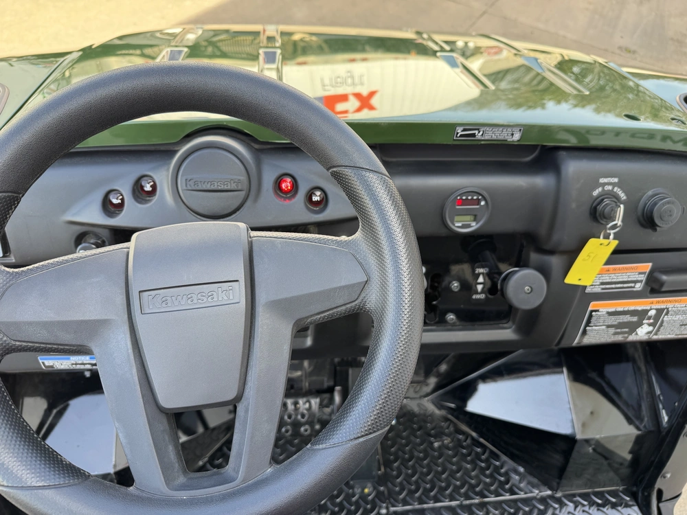 2027 Kawasaki Mule 4010 Trans4x4 alt