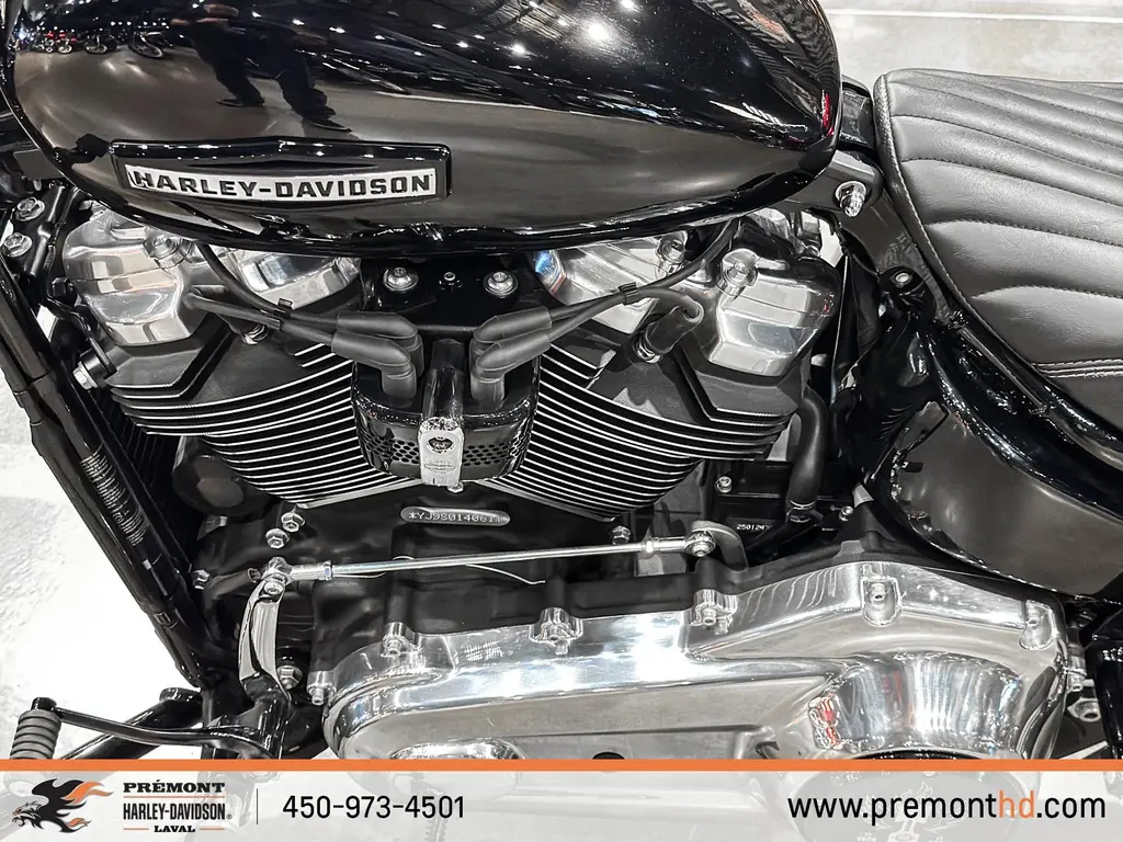 Harley-Davidson FXBB Street bobFXBB 2025