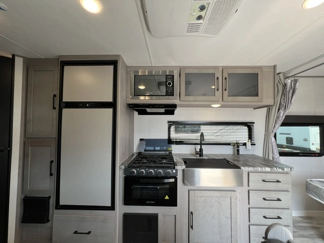 Dutchmen Kodiak 227bh 2022 alt