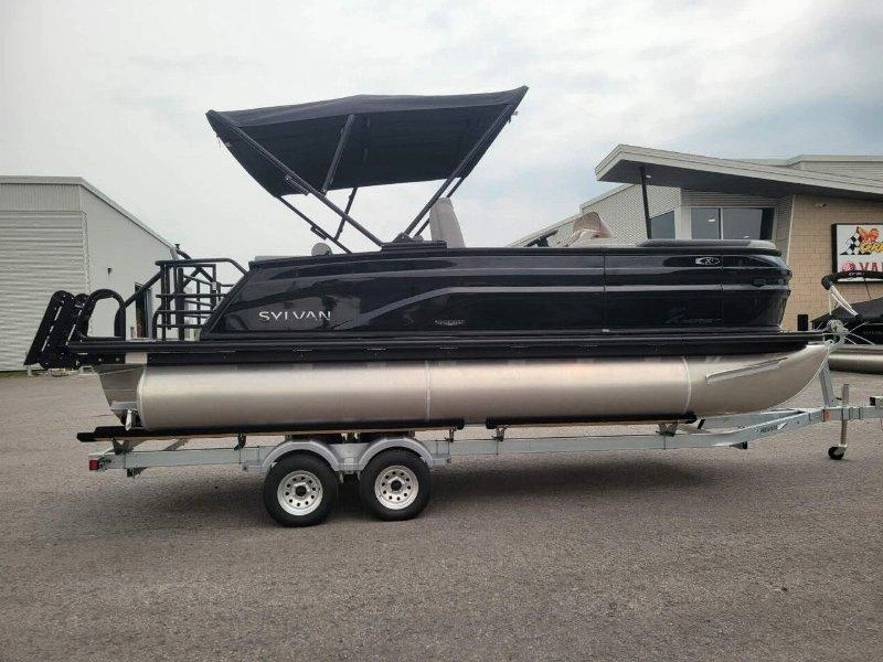 Sylvan X1 Ulz Platinum / Yamaha F150 2026 alt