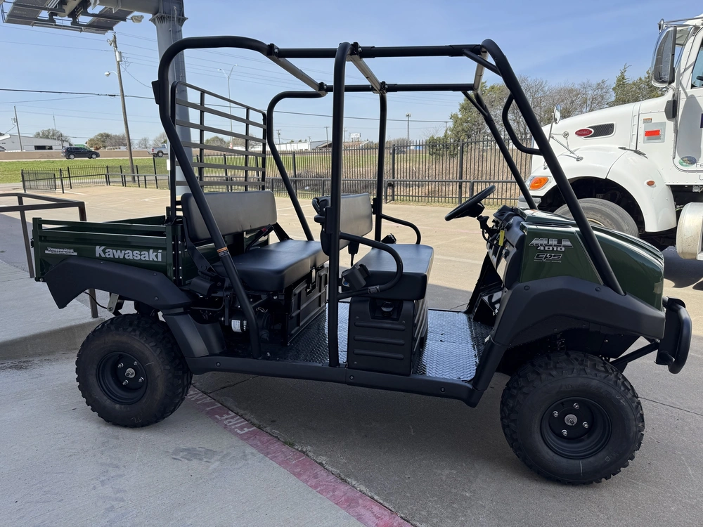 2027 Kawasaki Mule 4010 Trans4x4 alt