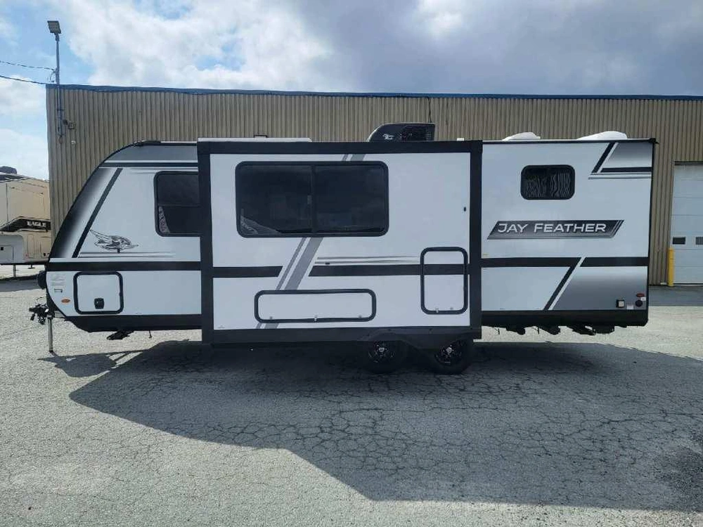 Jayco Jay Feather 21mbh 2027 alt