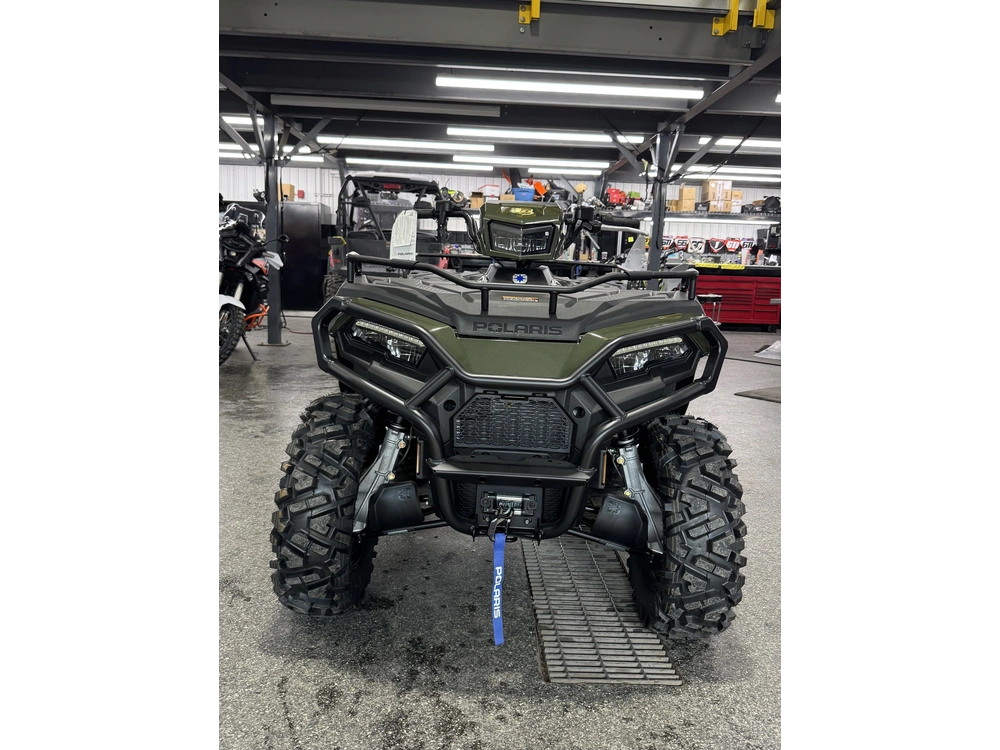 2026 Polaris 570 Premium 40e alt