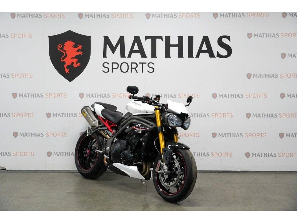 Triumph Speed Triple 1050 R 2017 — photo 2