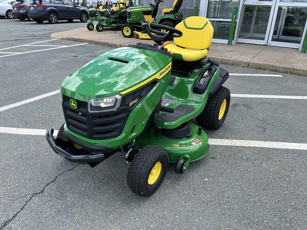 2026 John Deere S240 alt