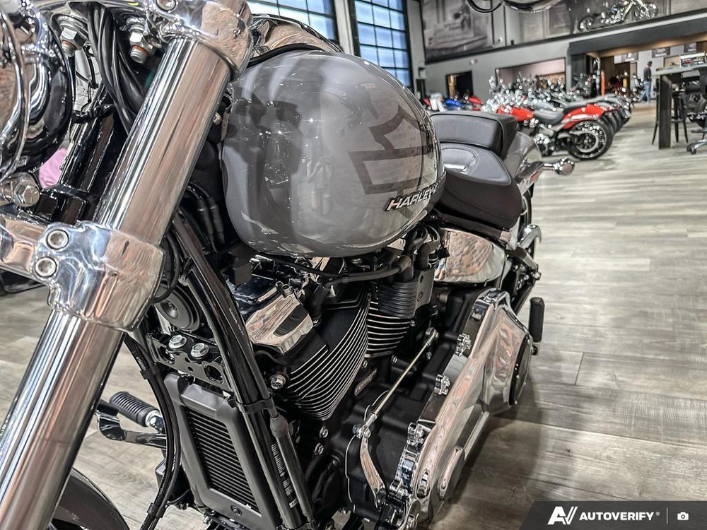 2026 Harley-davidson Breakout alt