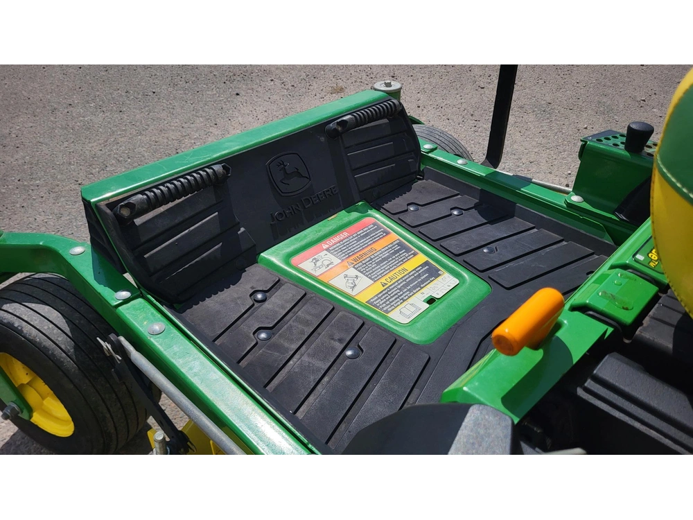 2022 John Deere Z545r alt