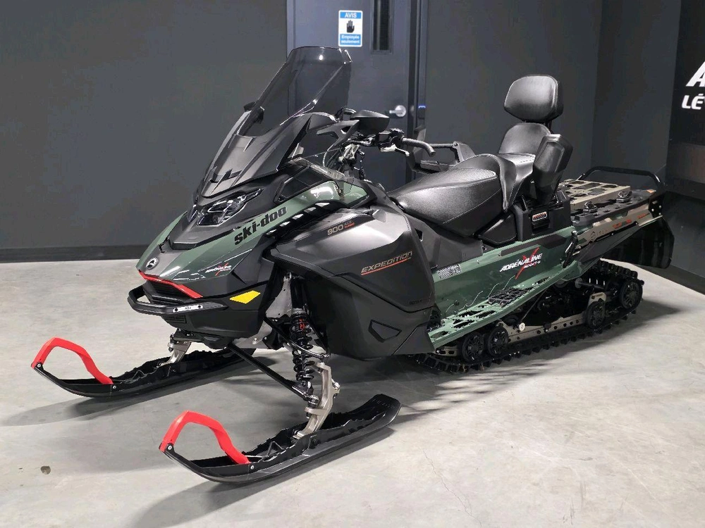 Ski-doo Expedition Se 900 Ace Turbo Ice Crosscut 1.5'' E.s. W/ 10.25'' Touchscreen 2026 alt