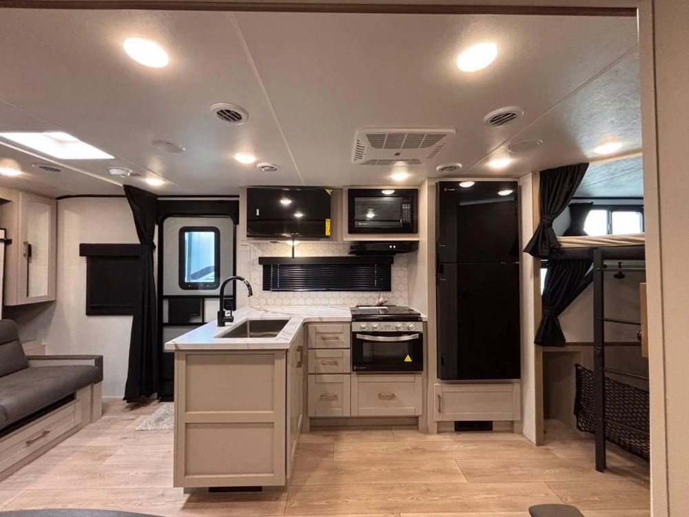 Jayco Jay Feather 21mbh 2027 alt