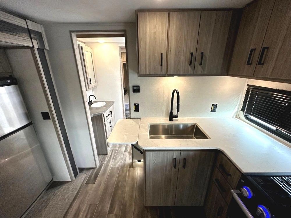 2022 Keystone Rv Passport 252rd alt