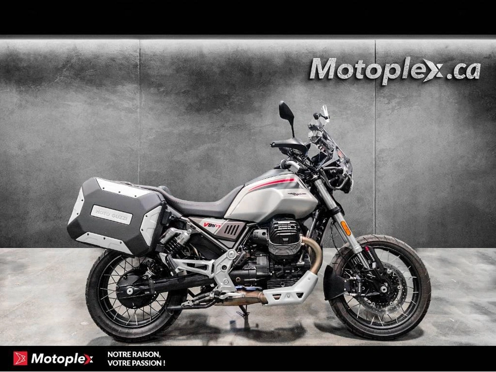 2023 Guzzi V85tt Travel Edition alt