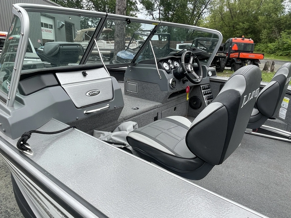 2017 Lund Boat Co 2175 Pro V alt
