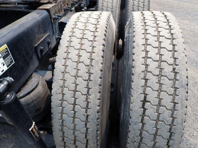 Peterbilt 579 2024