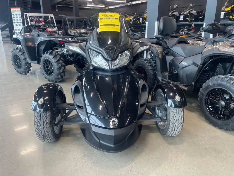 Can-am St Sm5 Noir 2013 alt