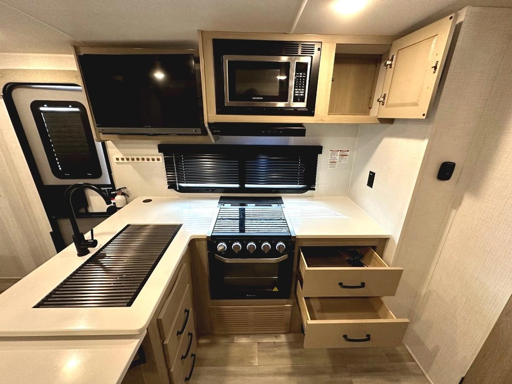 Rockwood Mini Lite 2513s 2024 alt