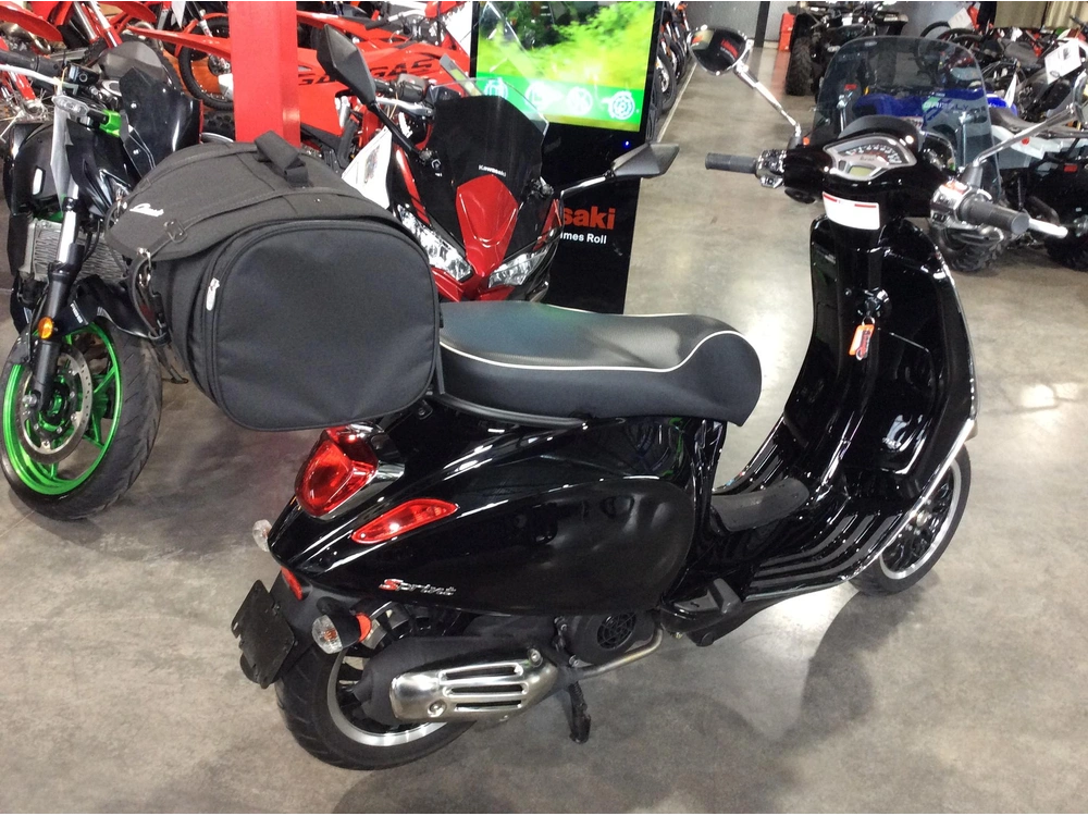 2023 Vespa Sprint 150 Abs alt
