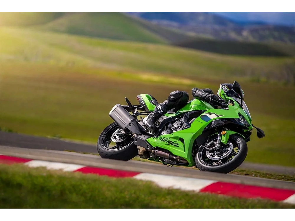 2026 Kawasaki Ninja Zx-6r Lime Green alt