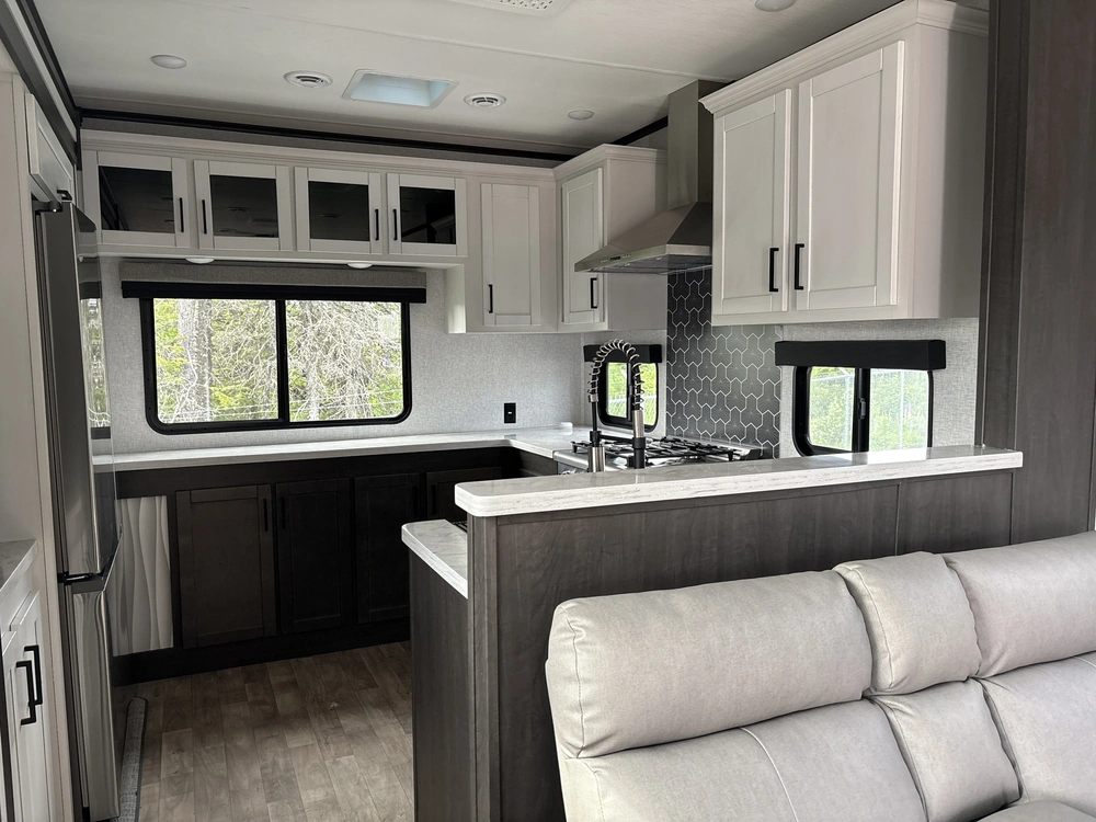 2024 Crossroads Hampton 380rks alt