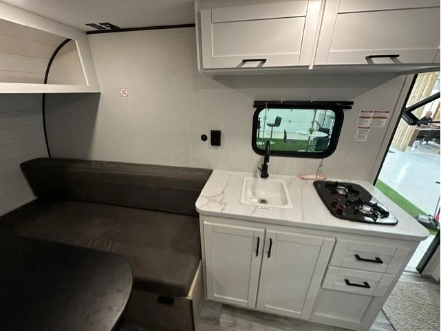 2026 Jayco Jay Flight Slx - Sport Edition 140tb alt