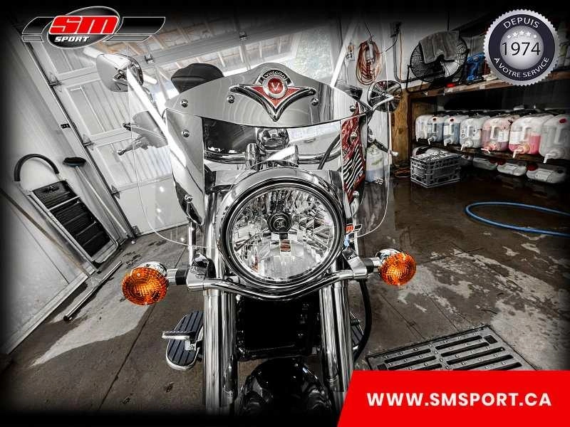 Kawasaki Vulcan Classic 900 2024 alt