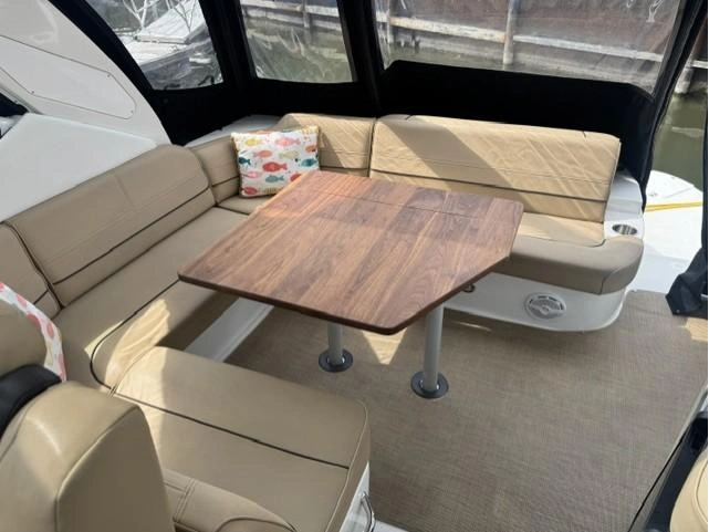 Cruisers Yachts 380 Express 2013 alt