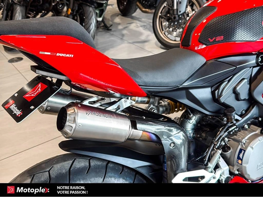 2024 Ducati Panigale V2 alt