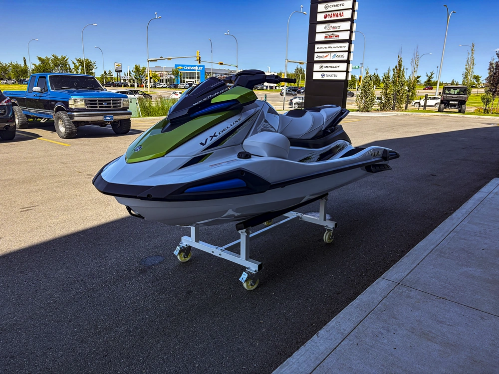 2026 Yamaha Vx Deluxe (w/ Audio) alt