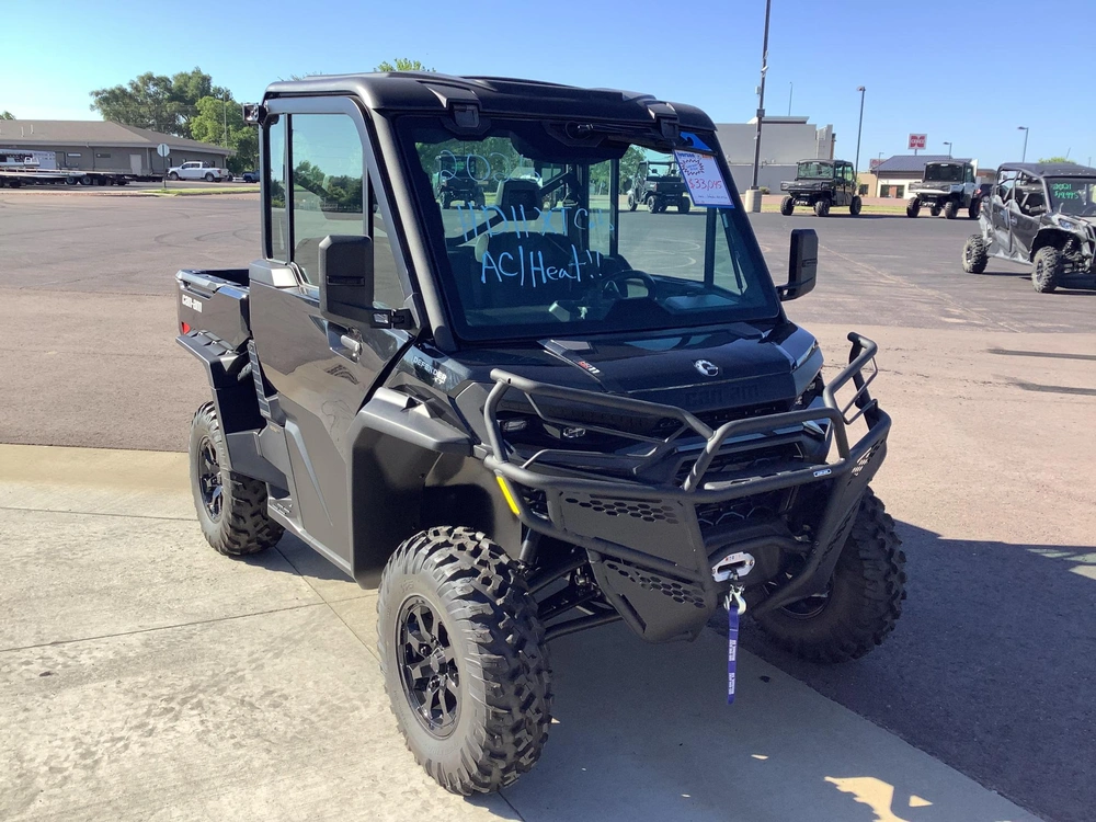 2026 Can-am Defender Hd11 Xt Cab alt