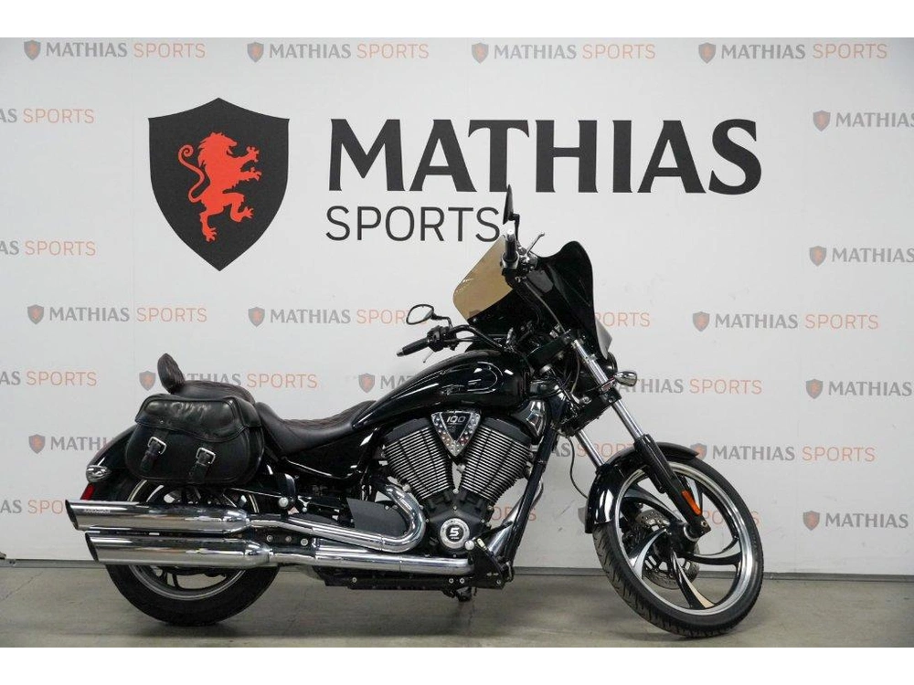 Victory Motorcycles Vegas 8-Ball 2010