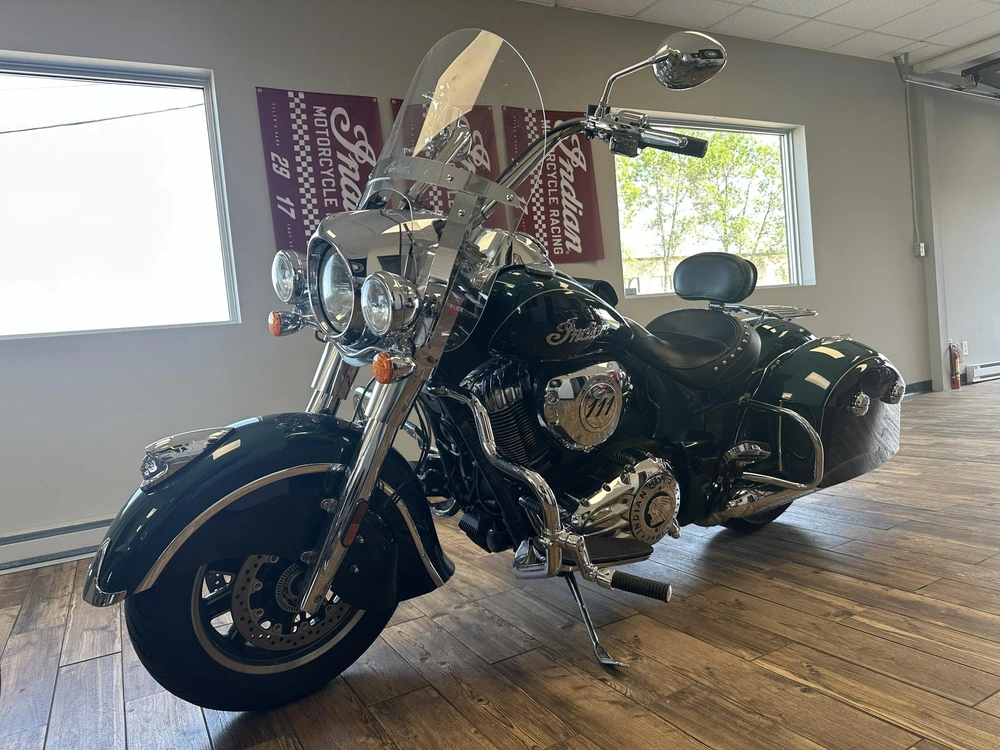 Indian Motorcycle Springfield 2019 alt