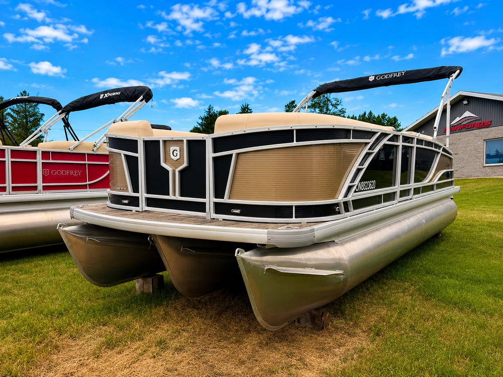 2021 Godfrey Marine Monaco 235 Sfl Tritoon alt