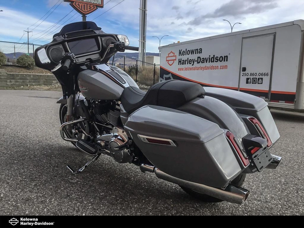 2026 Harley-davidson Flhx - Street Glide® alt