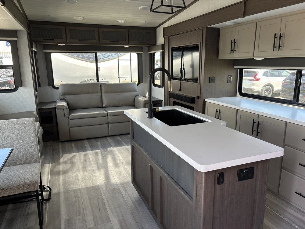 2026 Keystone Rv Cougar 28rli alt